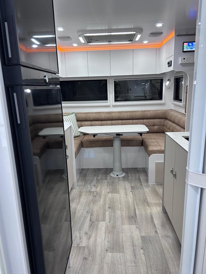 2025 Wonderland RV Club Lounge / Centre Ensuite