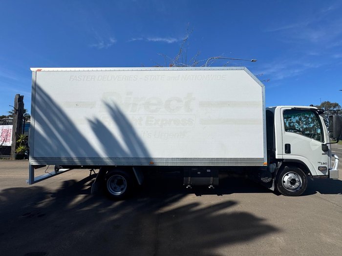 2015 Isuzu Npr 400 Long WHITE