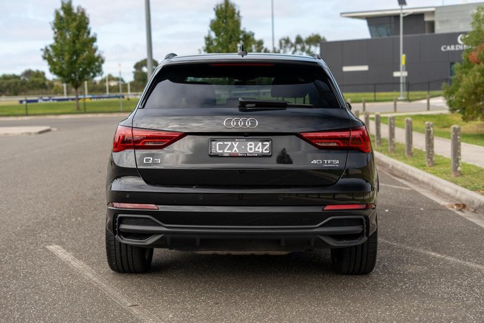 2024 Audi Q3 40 TFSI S line
