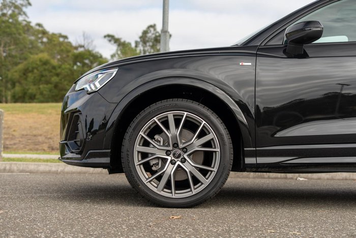 2024 Audi Q3 40 TFSI S line