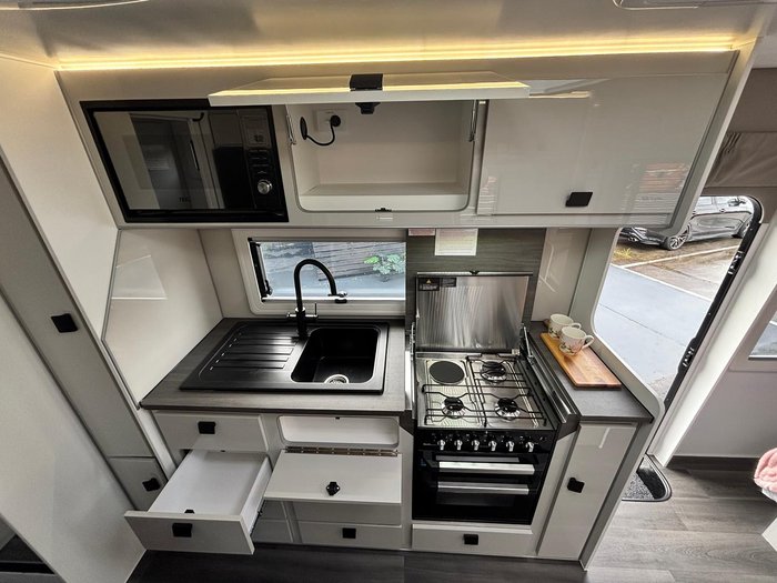 2025 JB Caravans Dirt Road Xtreme 19'6