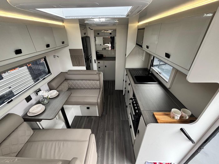 2025 JB Caravans Dirt Road Xtreme 19'6