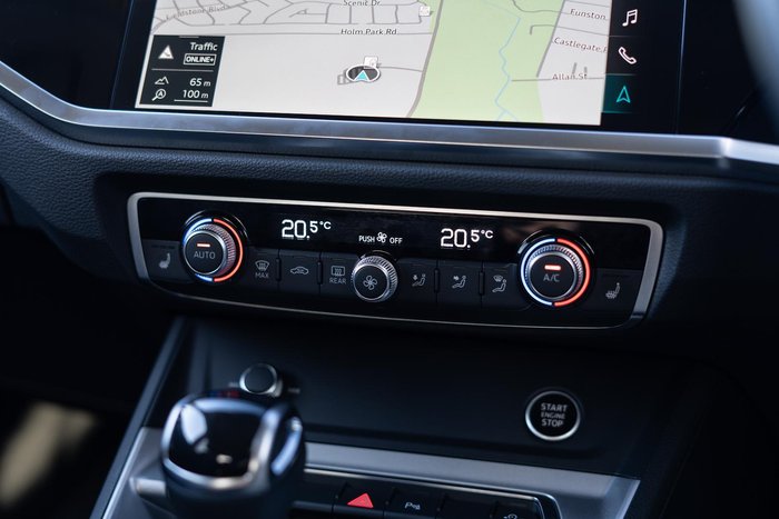 2024 Audi Q3 35 TFSI Dynamic Black