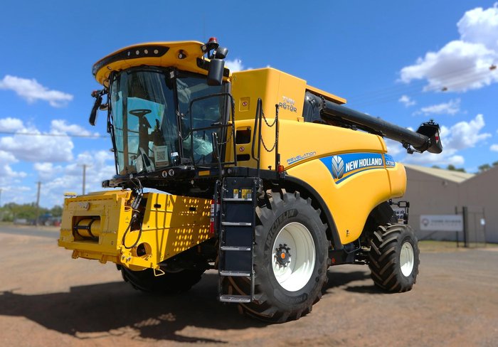 0 New Holland Cr7.90