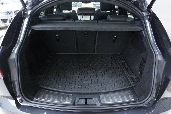 2023 Jaguar E-PACE P250 R-Dynamic HSE