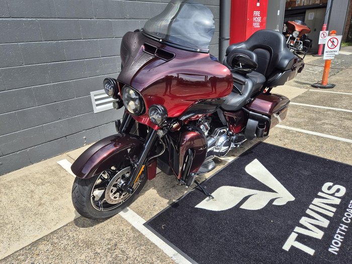 2018 Harley-Davidson CVO Limited 117 (FLHTKSE) Touring