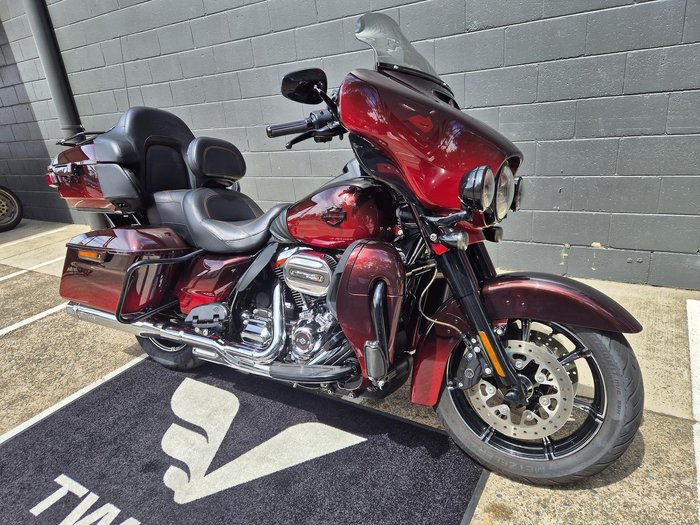 2018 Harley-Davidson CVO Limited 117 (FLHTKSE) Touring