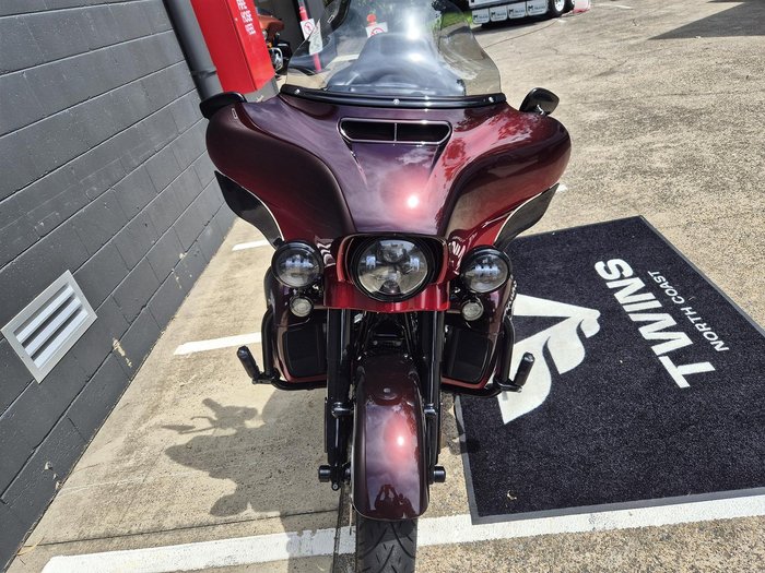 2018 Harley-Davidson CVO Limited 117 (FLHTKSE)