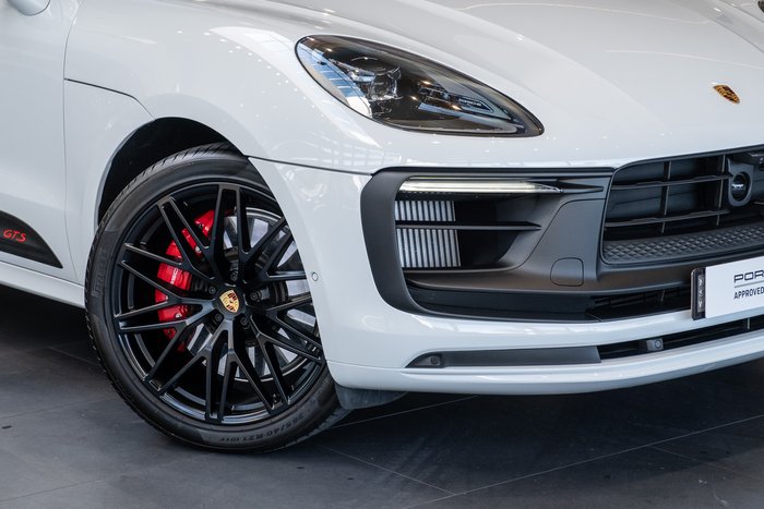 2024 Porsche Macan GTS