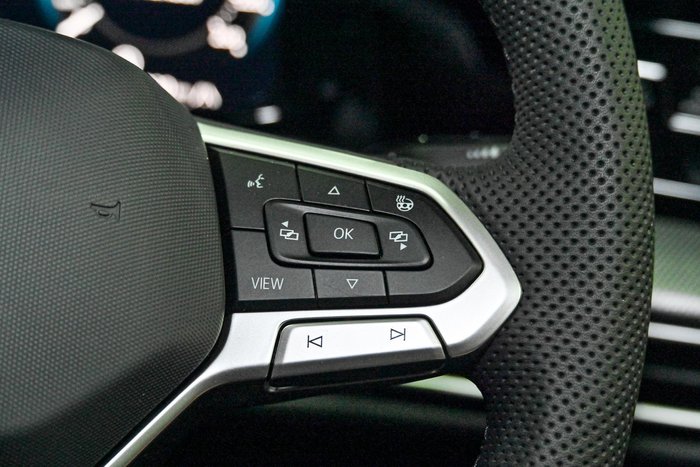 2024 Volkswagen Golf 110TSI R-Line