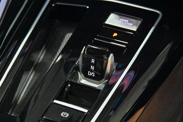 2024 Volkswagen Golf 110TSI R-Line