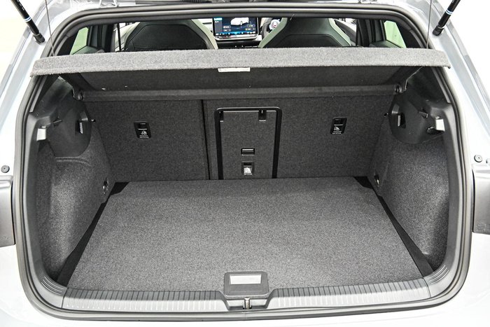 2024 Volkswagen Golf 110TSI R-Line