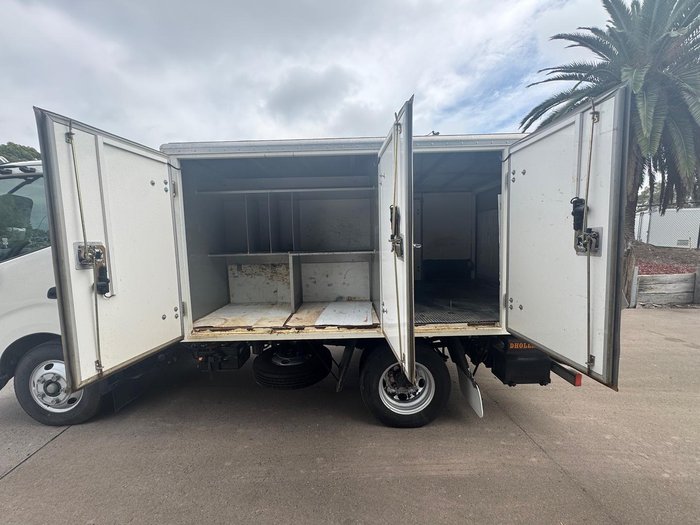 2019 Hino 300 WHITE