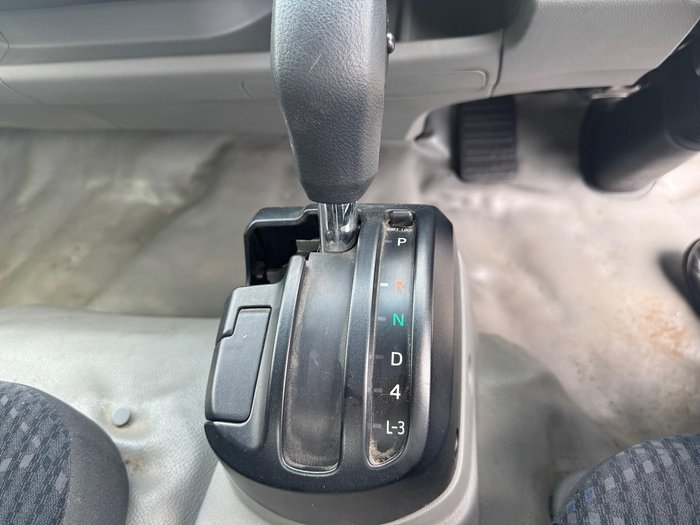 2019 Hino 300 WHITE