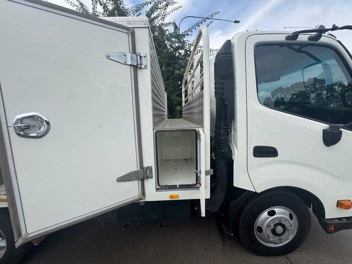 2019 Hino 300 WHITE