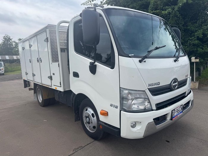 2019 Hino 300 WHITE