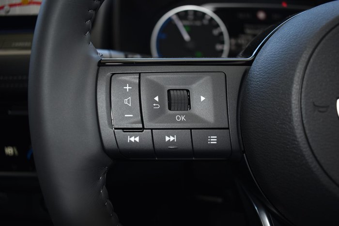 2025 Nissan X-TRAIL ST-L e-POWER
