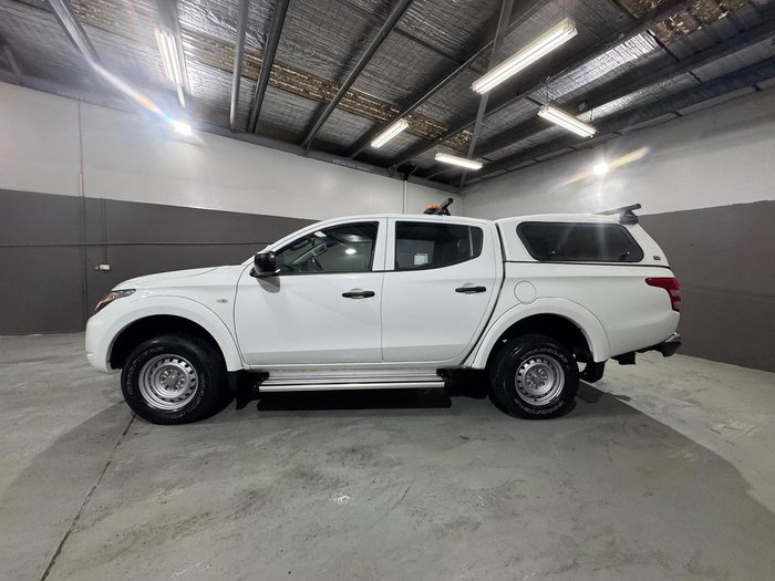 2017 Mitsubishi Triton GLX