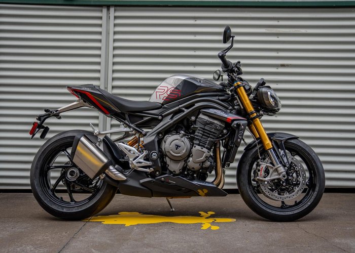 2025 Triumph Speed Triple RS 1200 Speed Triple Red