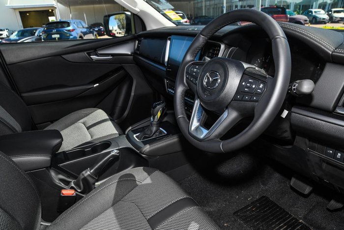 2025 Mazda BT-50 XTR