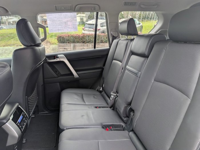 2023 TOYOTA LANDCRUISER PRADO VX