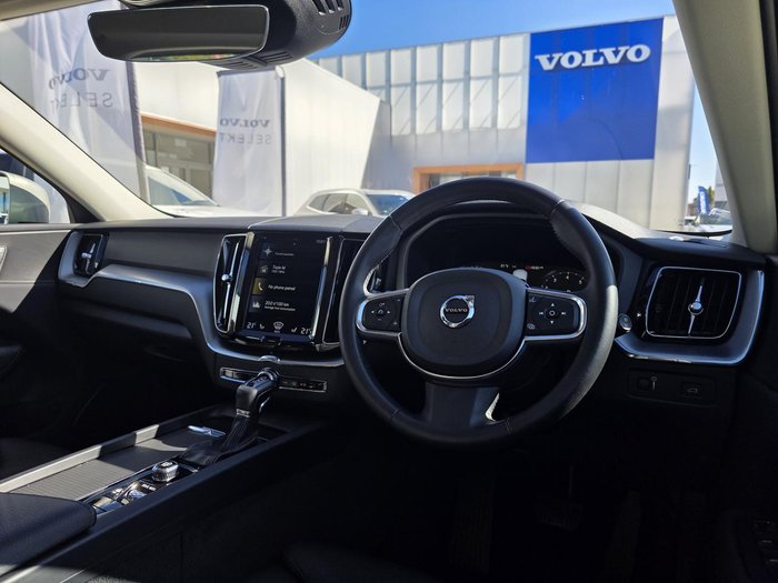2019 Volvo XC60 T5 Momentum