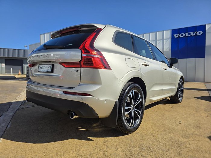 2019 Volvo XC60 T5 Momentum