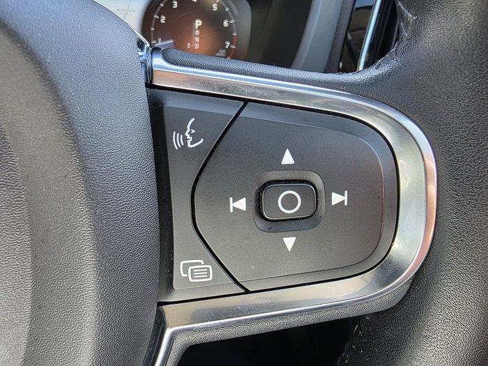 2019 Volvo XC60 T5 Momentum