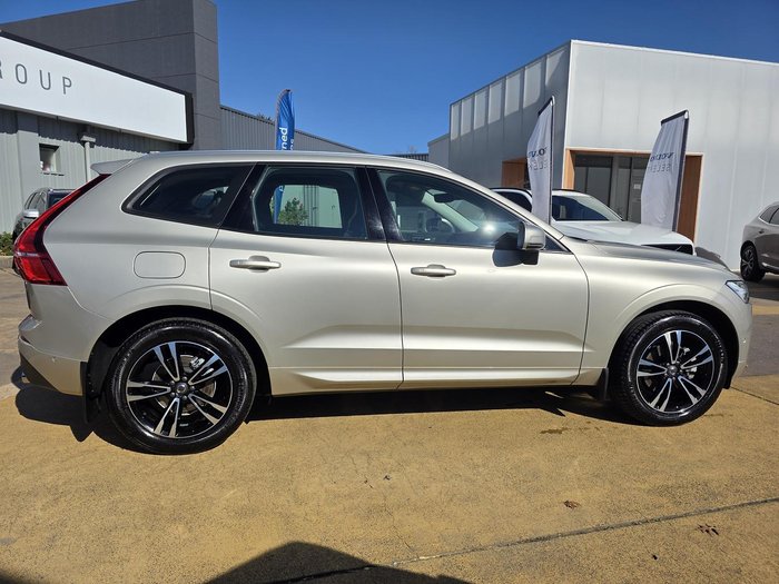 2019 Volvo XC60 T5 Momentum