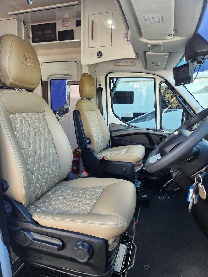 2024 Paradise MotorHomes SL CLUB DELUXE (PRICE REDUCED, IMMEDIATE DELIVERY)