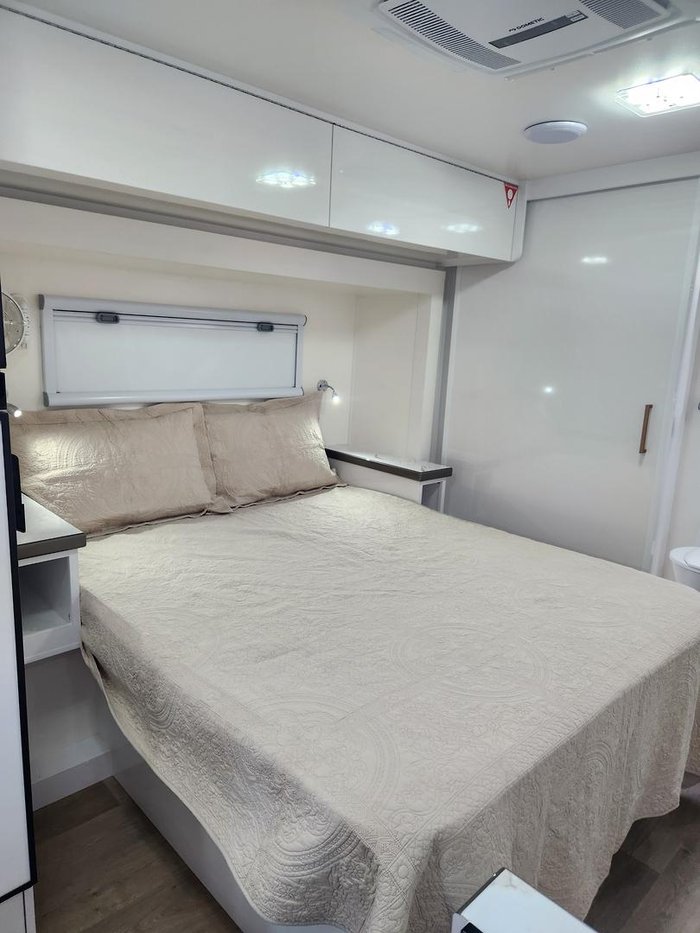 2024 Paradise MotorHomes SL CLUB DELUXE (PRICE REDUCED, IMMEDIATE DELIVERY)