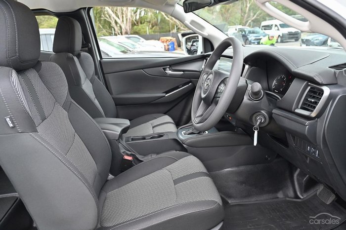 2025 Mazda BT-50 XT