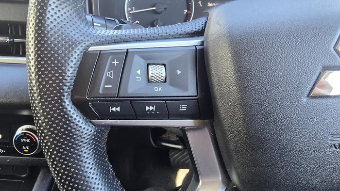 2021 Mitsubishi Outlander LS