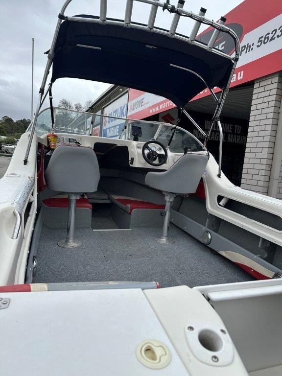 2000 Savage 5.5 SURVEYOR SP HALF CABIN