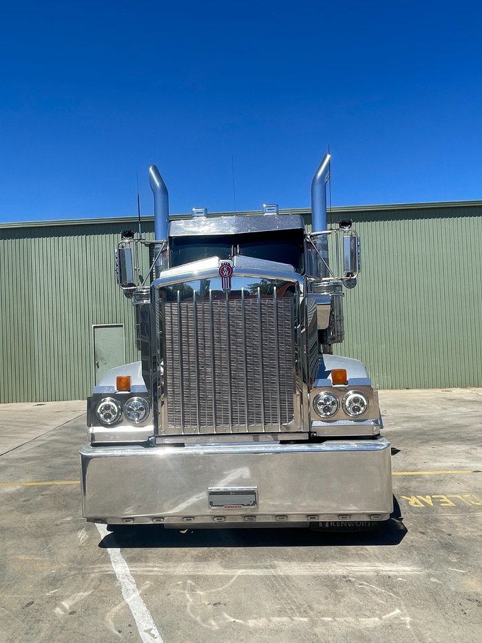 2019 Kenworth T909