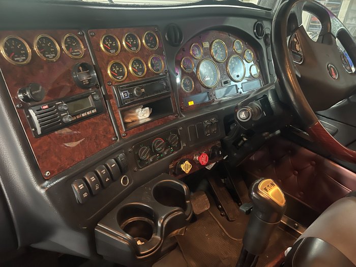 2019 Kenworth T909