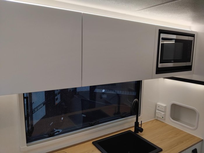 2025 New Age Caravans Dr18e Desert Rose Full Off Road Couples Van