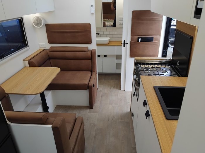 2025 New Age Caravans Dr18e Desert Rose Full Off Road Couples Van