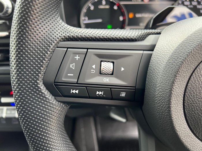 2024 Mitsubishi Triton GLX+