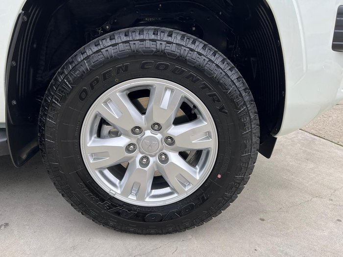 2024 Mitsubishi Triton GLX+