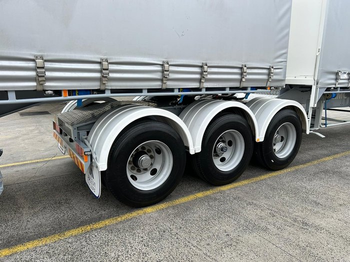 2023 CIMC St3 34 Pallet Sd B Double R/T Grey