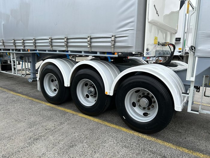 2023 CIMC St3 34 Pallet Sd B Double R/T Grey