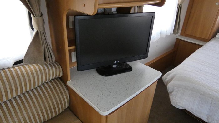 2008 Jayco J Series White