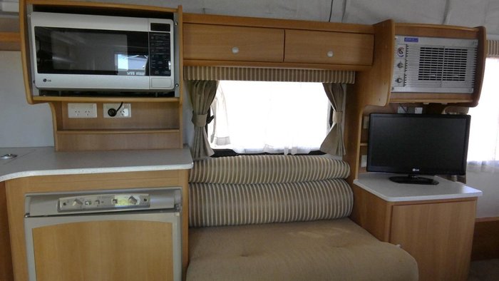 2008 Jayco J Series White