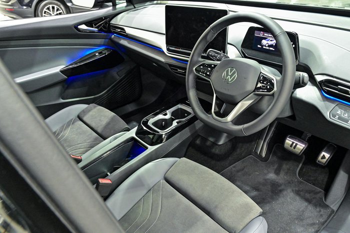 2024 Volkswagen ID.4 Pro