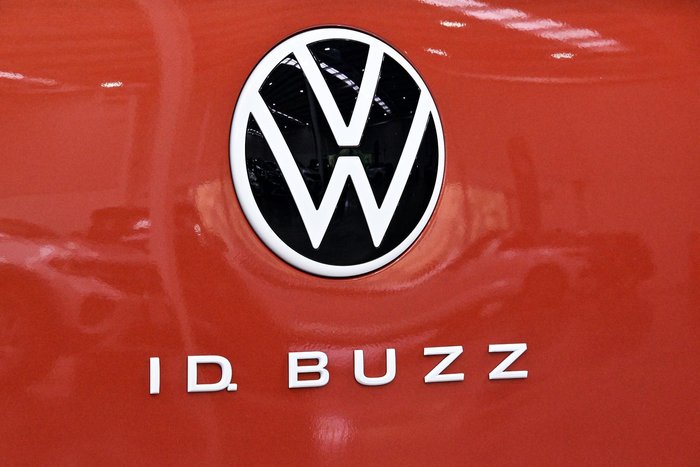 2024 Volkswagen ID. Buzz Pro BEV560