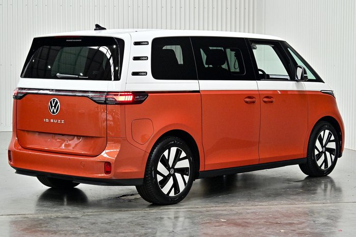 2024 Volkswagen ID. Buzz Pro BEV560