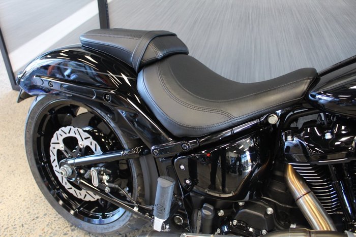 2025 Harley-davidson FLFB FAT BOY S (117) VIVID BLACK