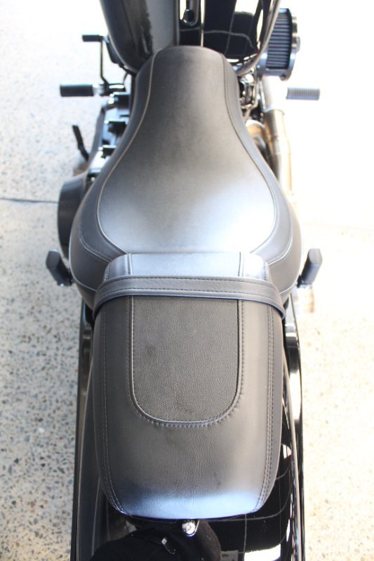 2025 Harley-davidson FLFB FAT BOY S (117) VIVID BLACK