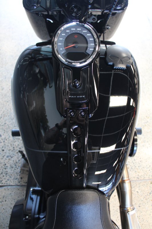 2025 Harley-davidson FLFB FAT BOY S (117) VIVID BLACK